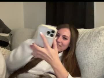 laylahlaylah1's chat room