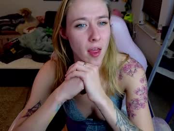 pr3ttyp1nkpussy's chat room