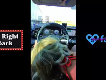 wanderlustfansinfo's chat room