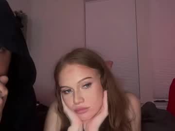 vixennviolet's chat room