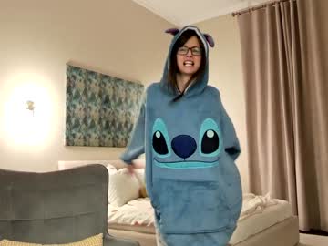 newchloe18's chat room