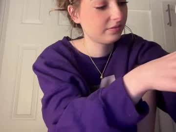 fantasyella's chat room