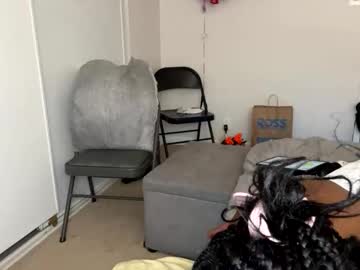 kibrombariu45's chat room