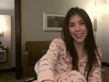 lilylustxoxo's chat room