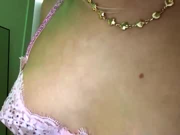 ella_hill's chat room