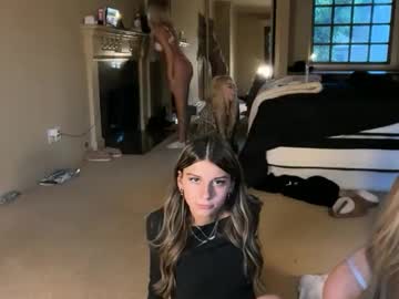 clairewalkerrr's chat room