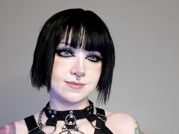 ivey_strigoi's chat room