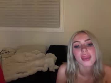 chloeros3e's chat room