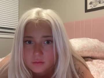 destinyyluvv's chat room