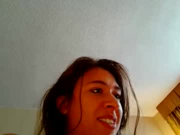 kaylaelizabeth97's chat room