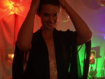 phoenix_taylor's chat room