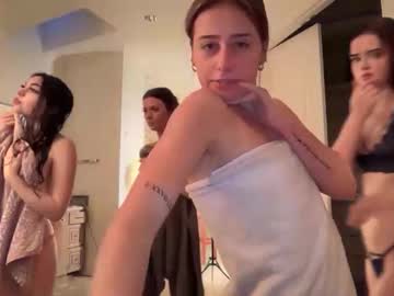 emilyparkerrr's chat room