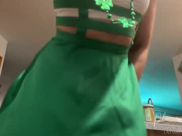 phoenix_taylor's chat room