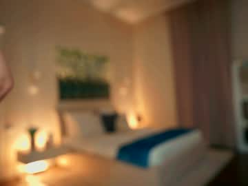 newchloe18's chat room