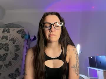 hannahtaylorr's chat room