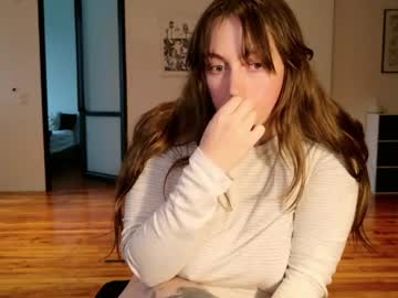 clover_tully's chat room