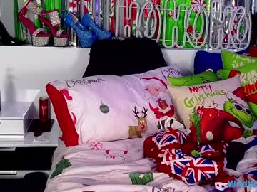 wildwifebarbie's chat room