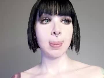 ivey_strigoi's chat room