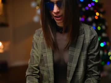 newchloe18's chat room