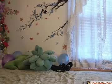 aliceriverscam's chat room