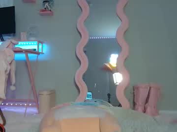 elsa_may's chat room