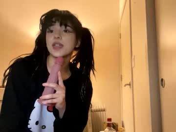 esoterickitten777's chat room