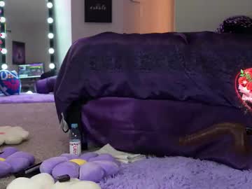 moxxximoon's chat room