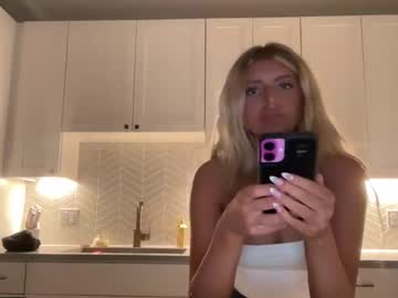 summerclarkee's chat room