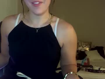 laineylifts's chat room