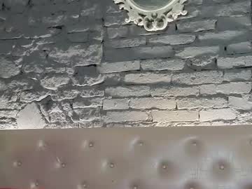 vixvixenn's chat room