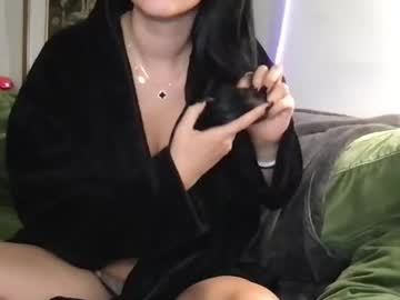 stacywithuu's chat room