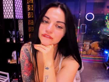 alma_pearl's chat room