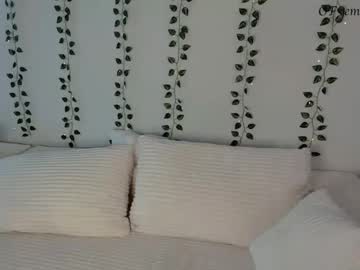 emilyybarely's chat room