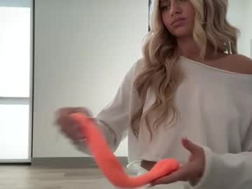 summerclarkee's chat room