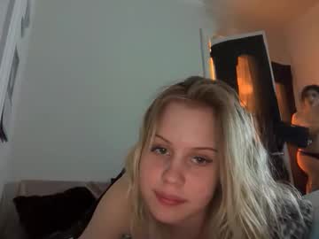 lunarose17's chat room