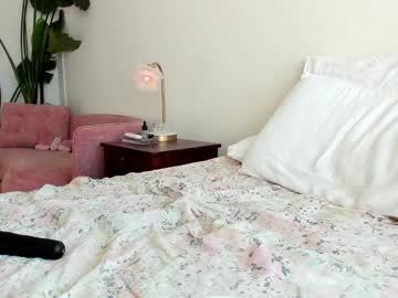 pretendlunch's chat room