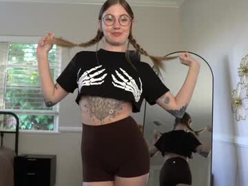 emma_ruby's chat room