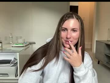 laylahlaylah1's chat room