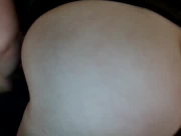 tinywithtiddies's chat room