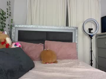 sophiasecretsx's chat room