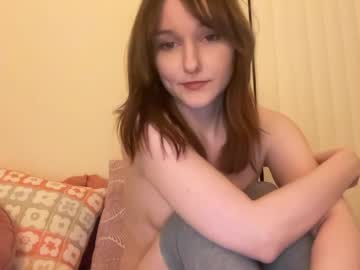 tinytittytia's chat room