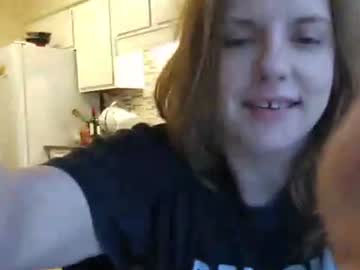 tinywithtiddies's chat room