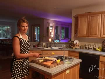 phoenix_taylor's chat room