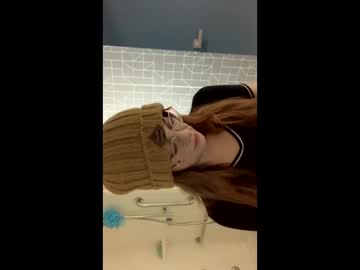 intothewoodswego's chat room