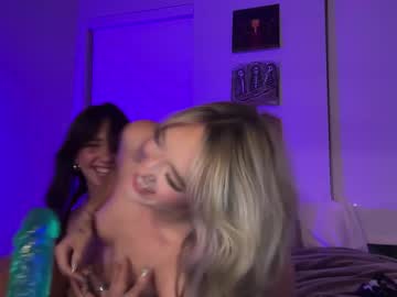 isabellelayla's chat room