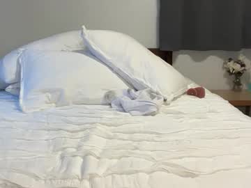 ellalowe's chat room