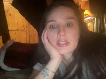 mysteriousmadam_'s chat room