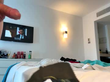 deepthroatqueen33's chat room