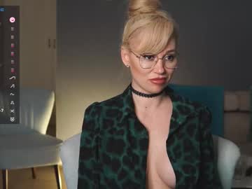 vanessa_de_ville's chat room