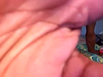 kibrombariu45's chat room